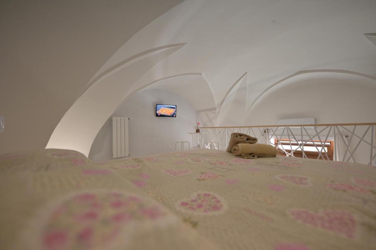 Bed Casa Vacanza Via Gallipoli - Corte Bari Brindisi Buitenkant foto